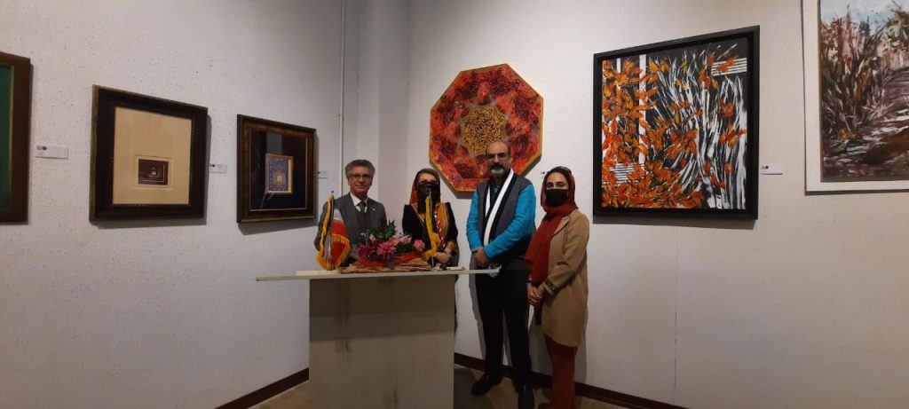 نمایشگاه هنرهای اصیل ایرانی 